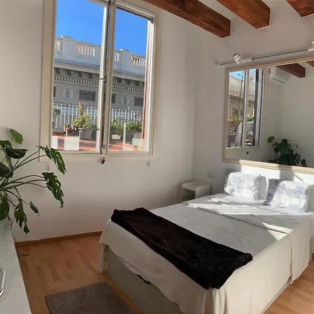 Ramblas Waterfront Apartment Barcelona
